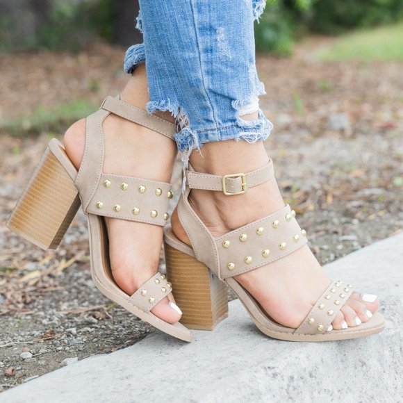Qupid Brammer-30 Taupe Sassy Studded Chunky Heels - Picture 2 of 3
